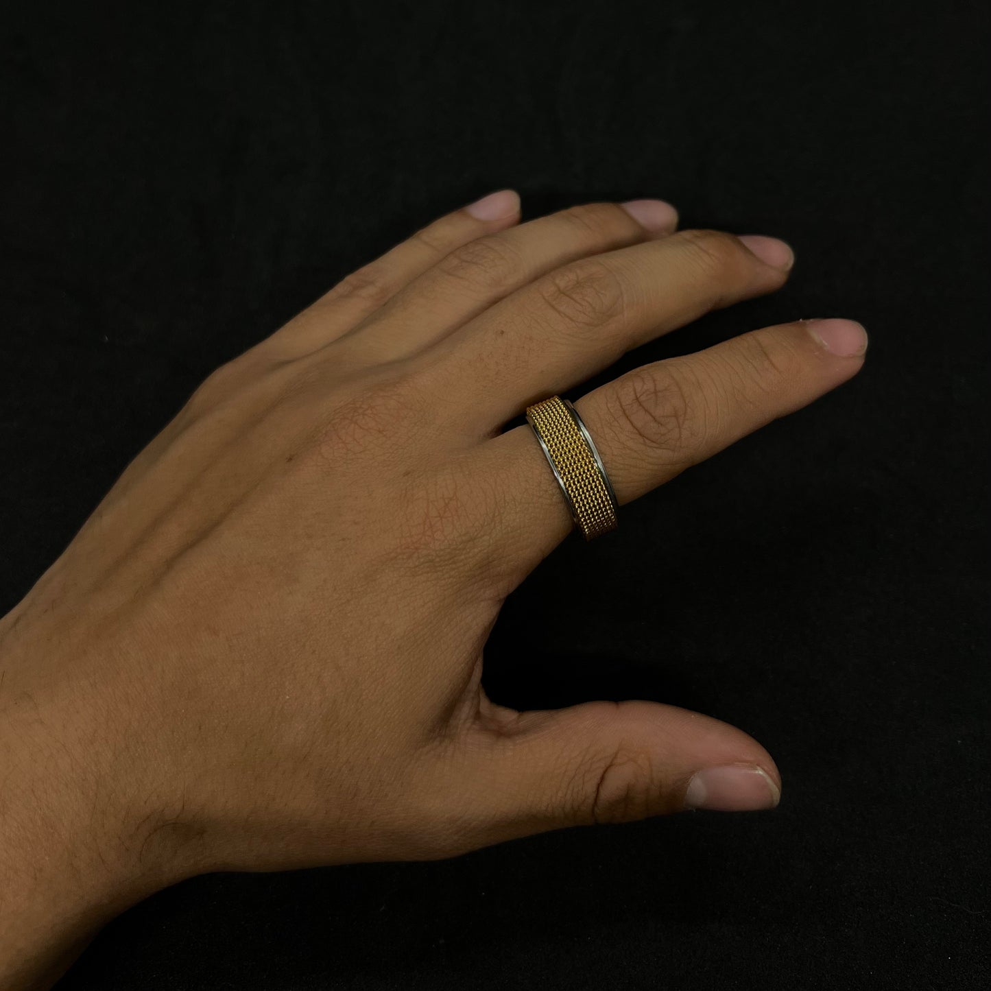 Anillo Antiestrés malla dorada