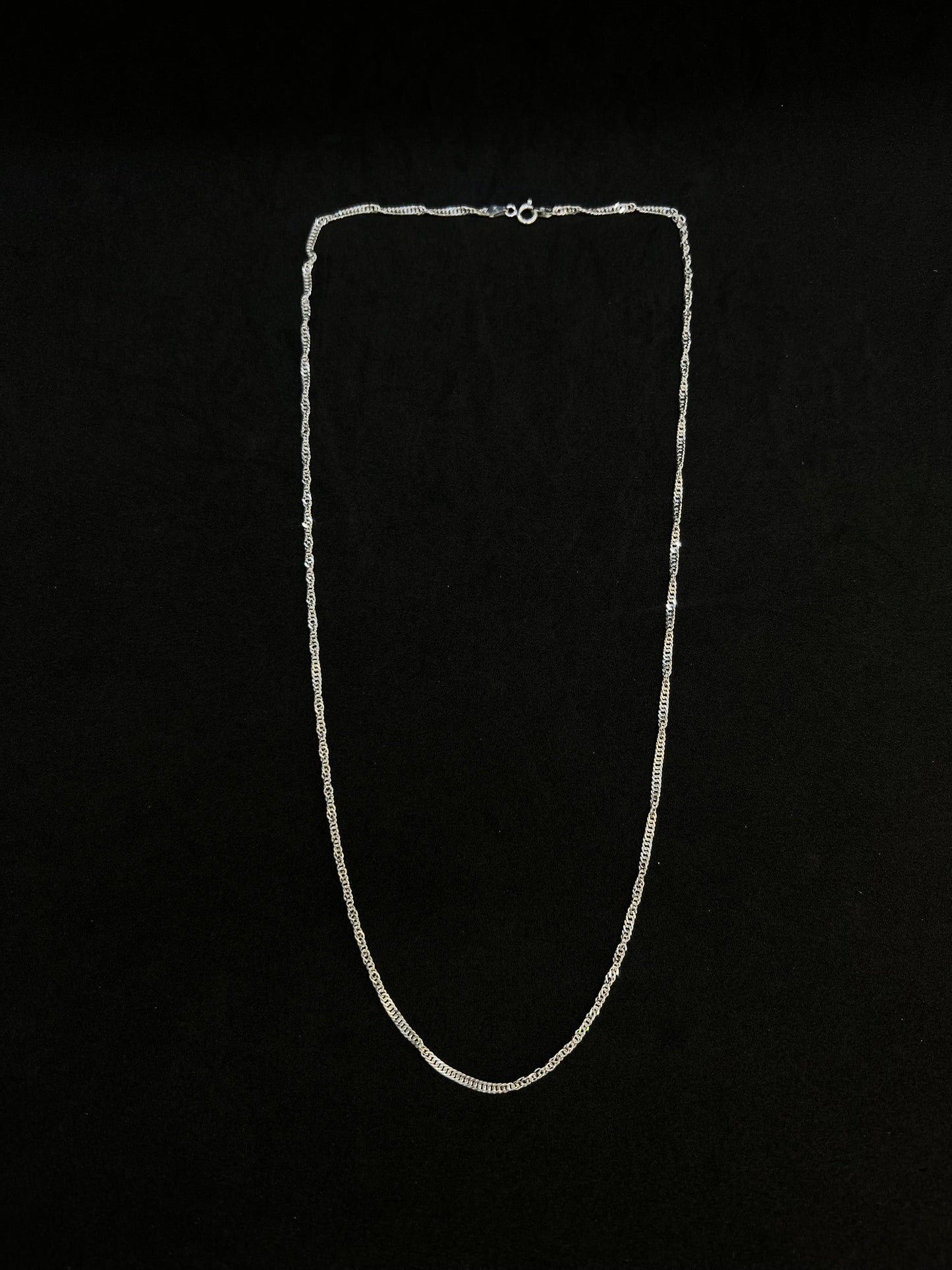 Cadena En Plata Singapur