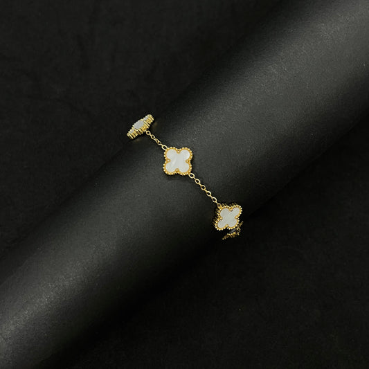 Van Cleef Blanca