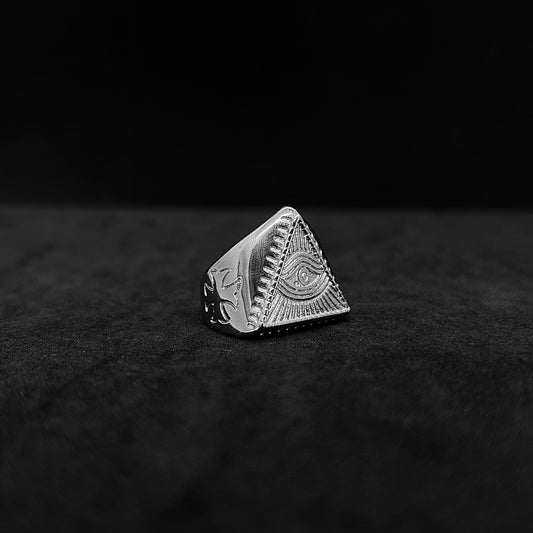 Anillo Iluminati