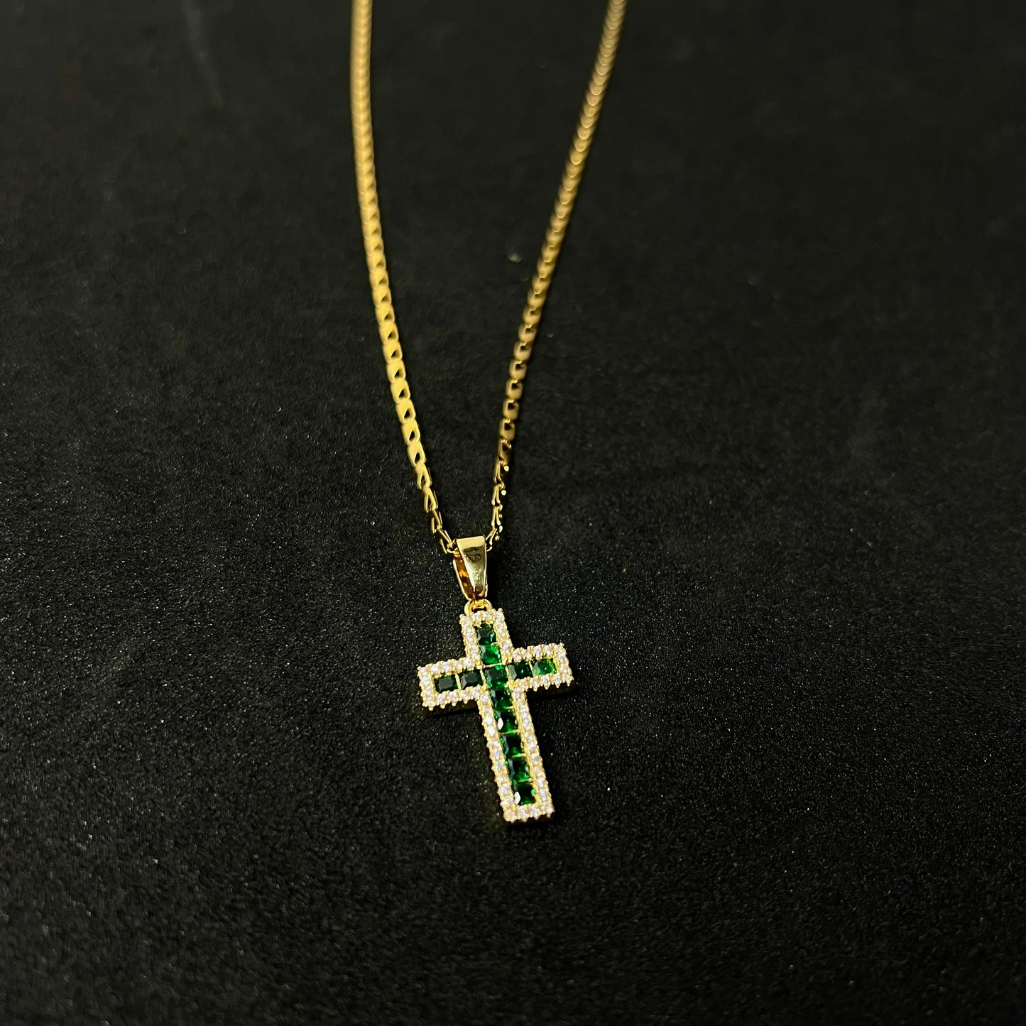 Cruz Diamantes Verde