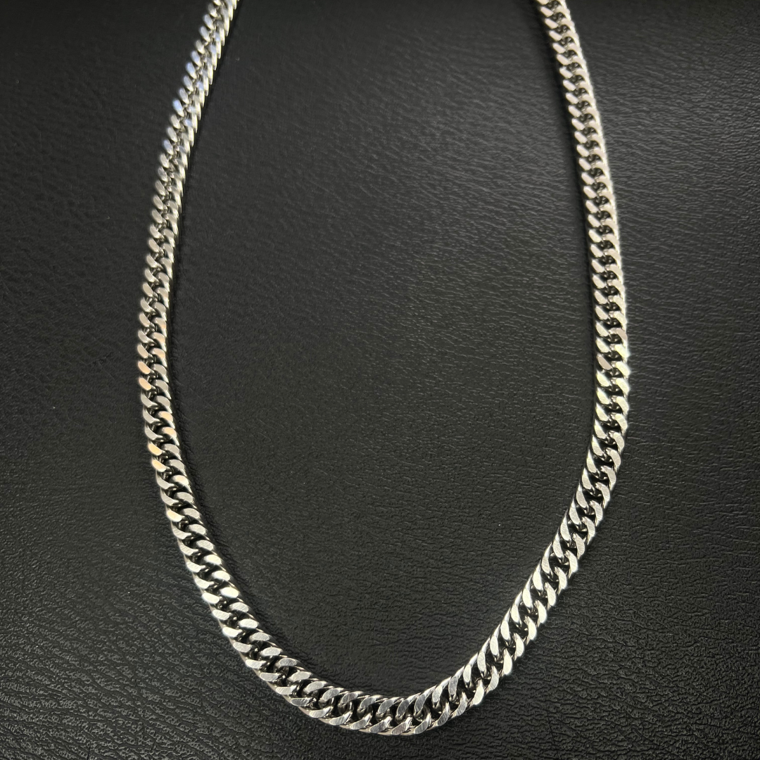 Cadena Cubana Martillada